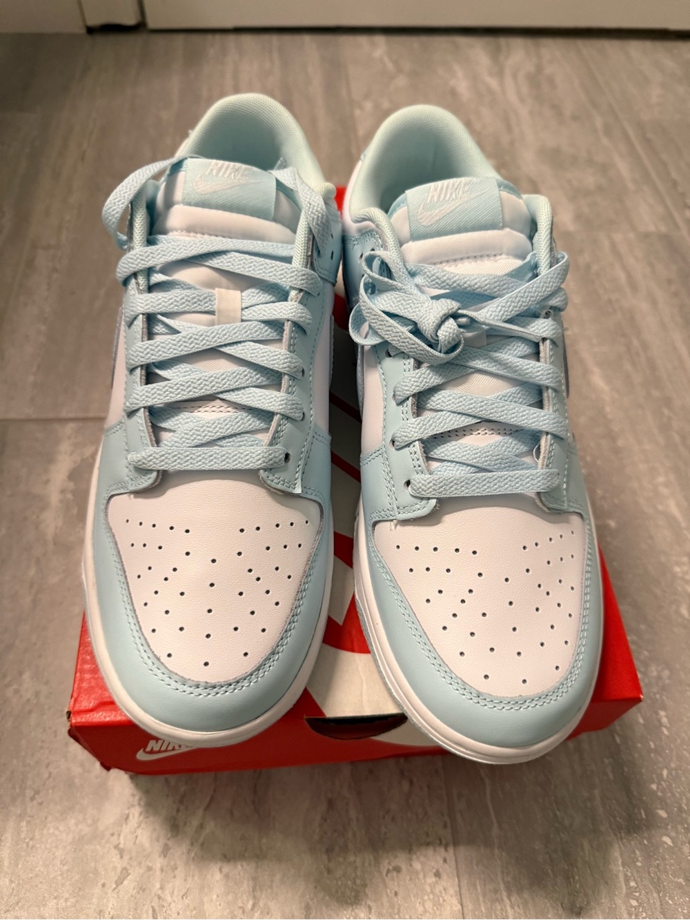 Nike Dunk Low Retro Box in Glacial blue & White